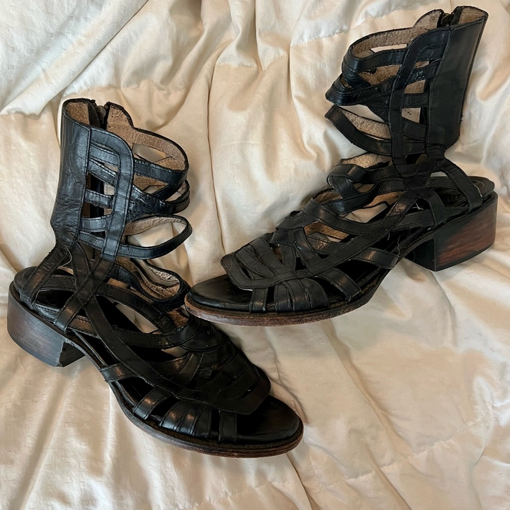 Freebird black sandals